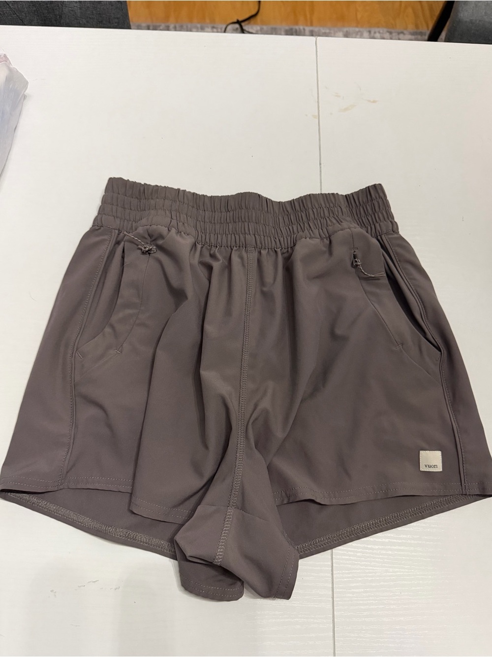 Vuori Matching Activewear Set - Medium Pose Plyo Tank & Small Dash Short 2.0 - Picture 2 of 8